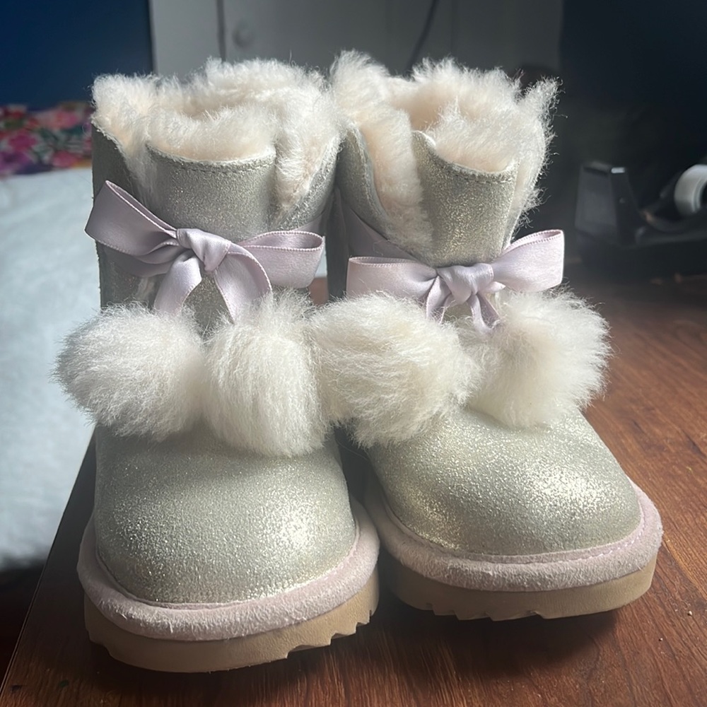 UGG Metallic Gita Boot USA Size 10 Girls